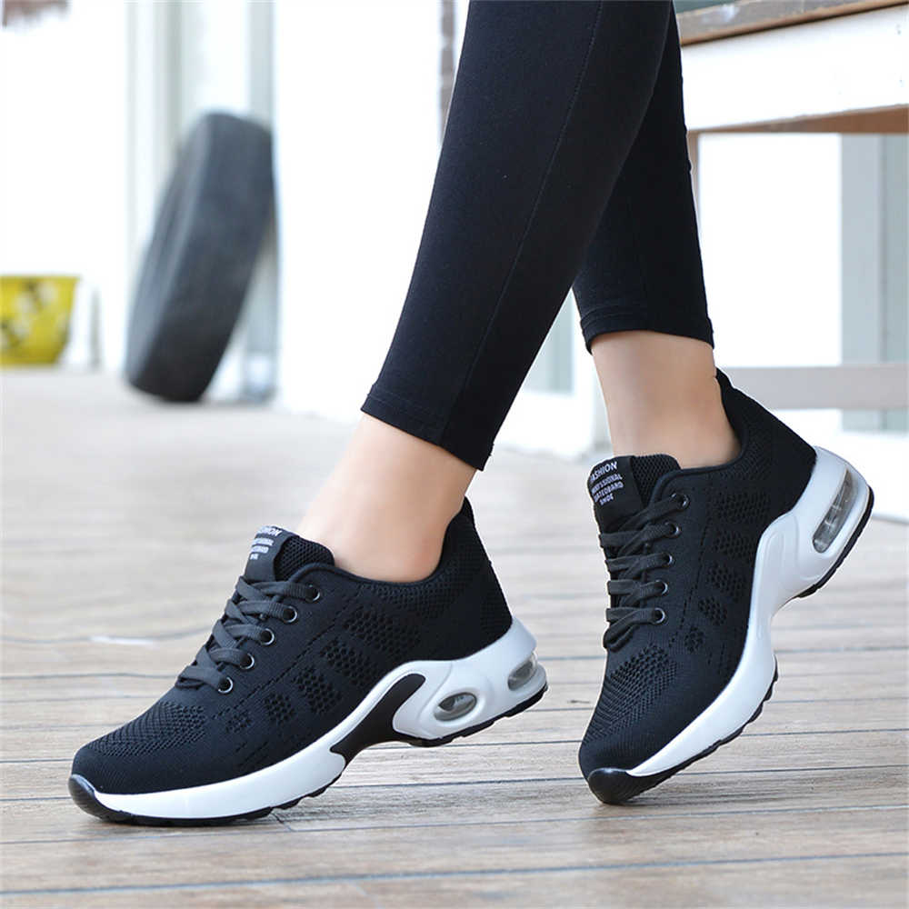 Outdoor Sport Brand Shoes - Sepatu Bot Pendek Biru Langit 35-40